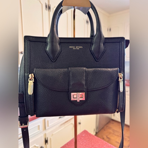 henri bendel Handbags - Henri Bendel Leather Black 2 in 1 Satchel w/removable crossbody